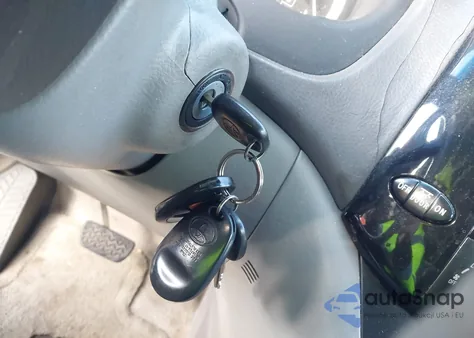 2005 Toyota Sienna Le из США, поврежденный, VIN 5TDZA23C05S234035